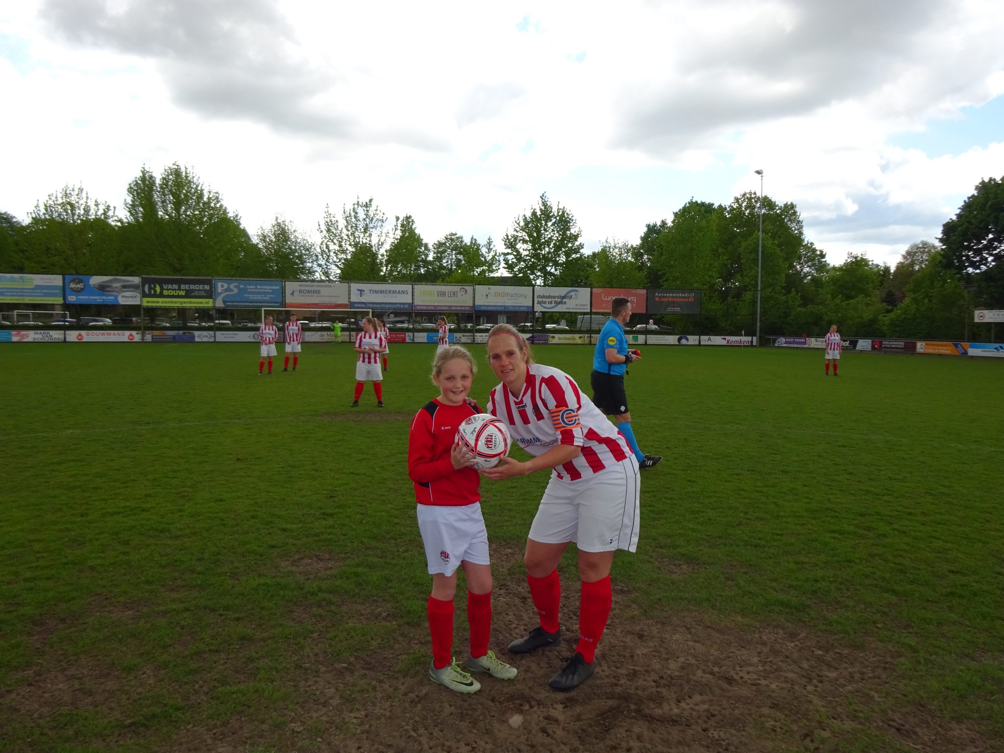 Fotoverslag mascotte Liz Vossenberg