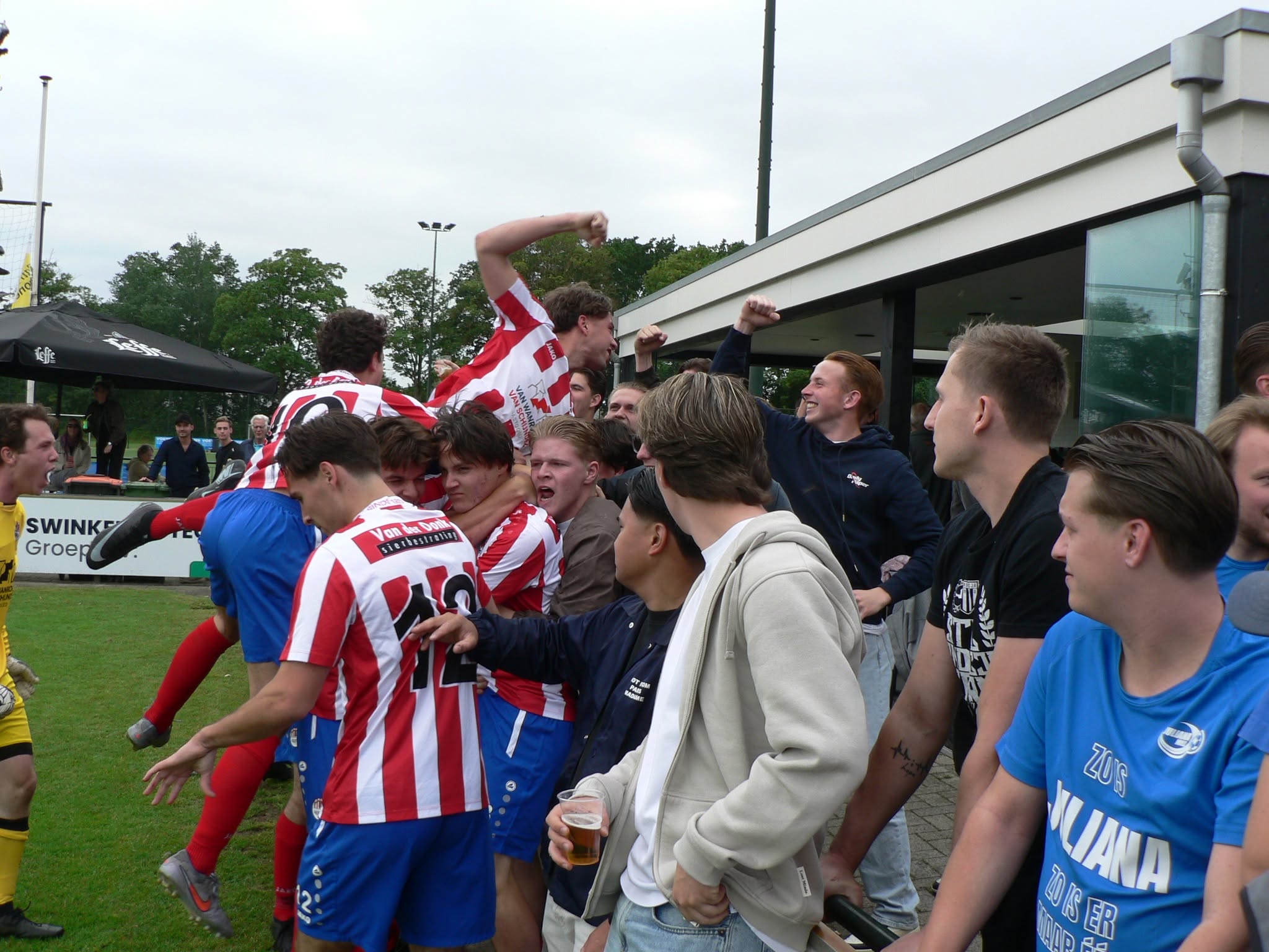 Seniorenteams strijden dit seizoen in de Nooit Gedacht Supporters League