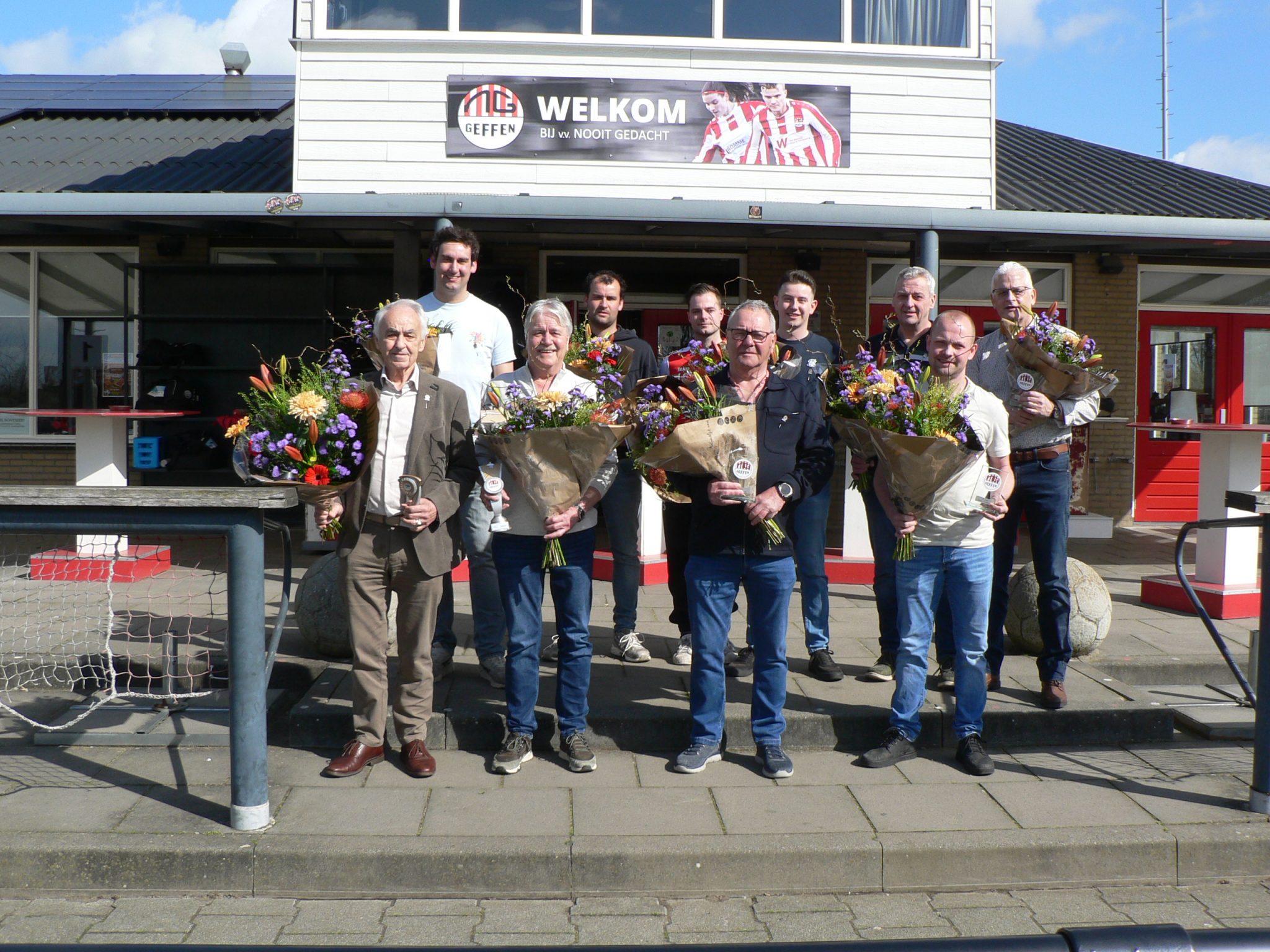 Jubilarissen 2025 gehuldigd bij Nooit Gedacht