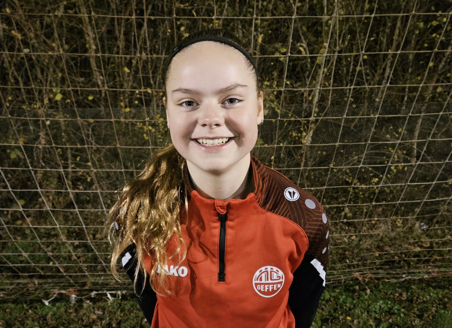 Uit de kleedkamer - Isa van der Heijden (MO15-2): ‘Tante Jessica beste speler van Nooit Gedacht’