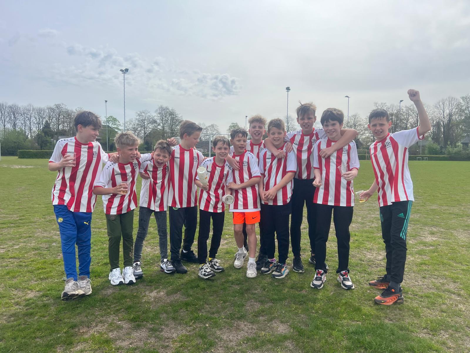 JO11-2 voor tweede fase op rij kampioen