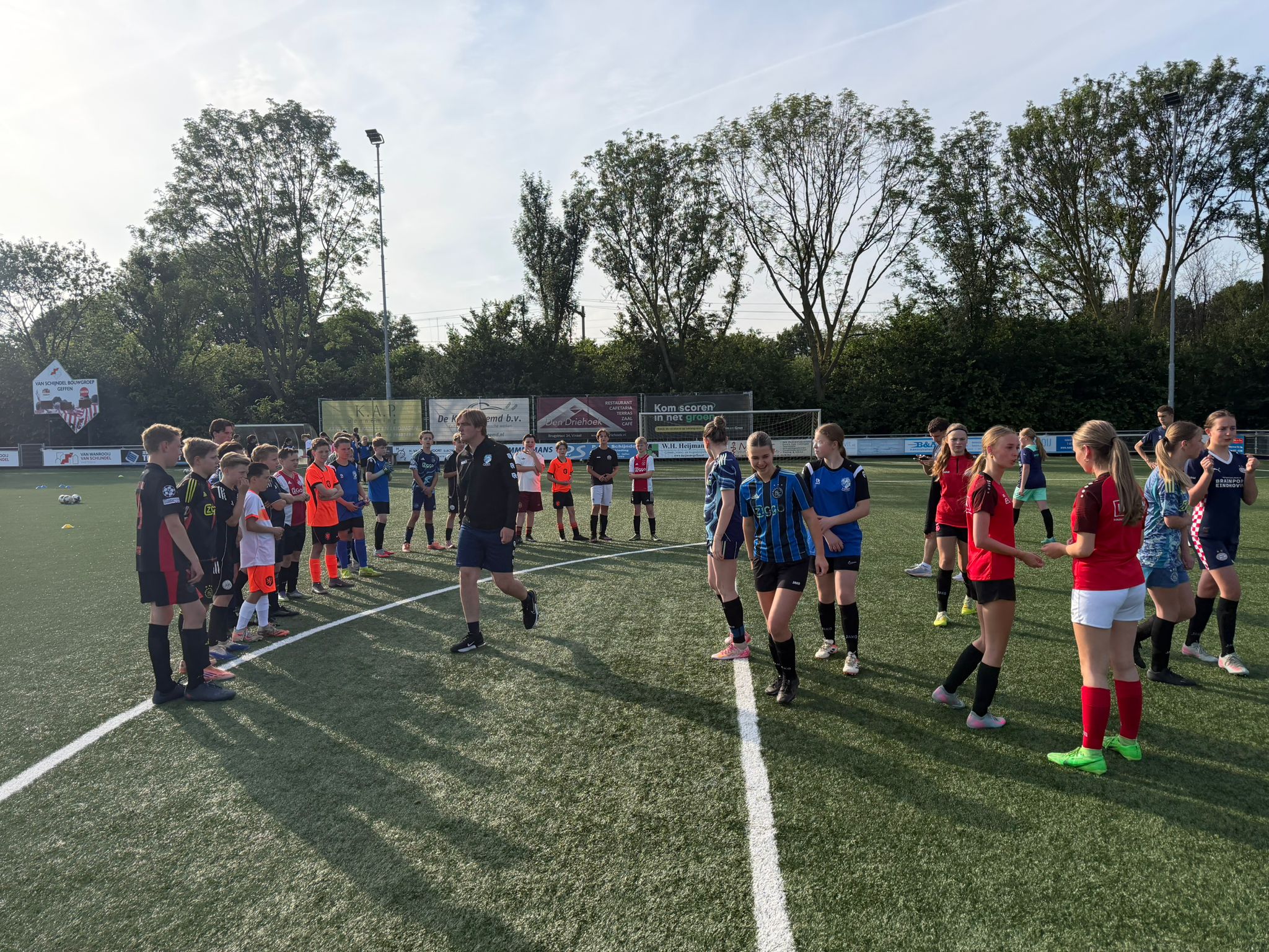 Vonken vliegen eraf bij start trainingen FC Den Bosch Academy