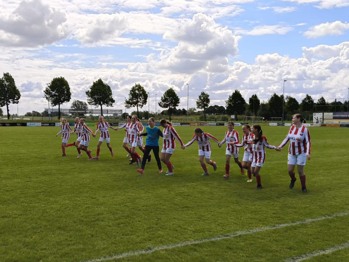Meiden onder 13 nu al kampioen na bijna foutloos parcours