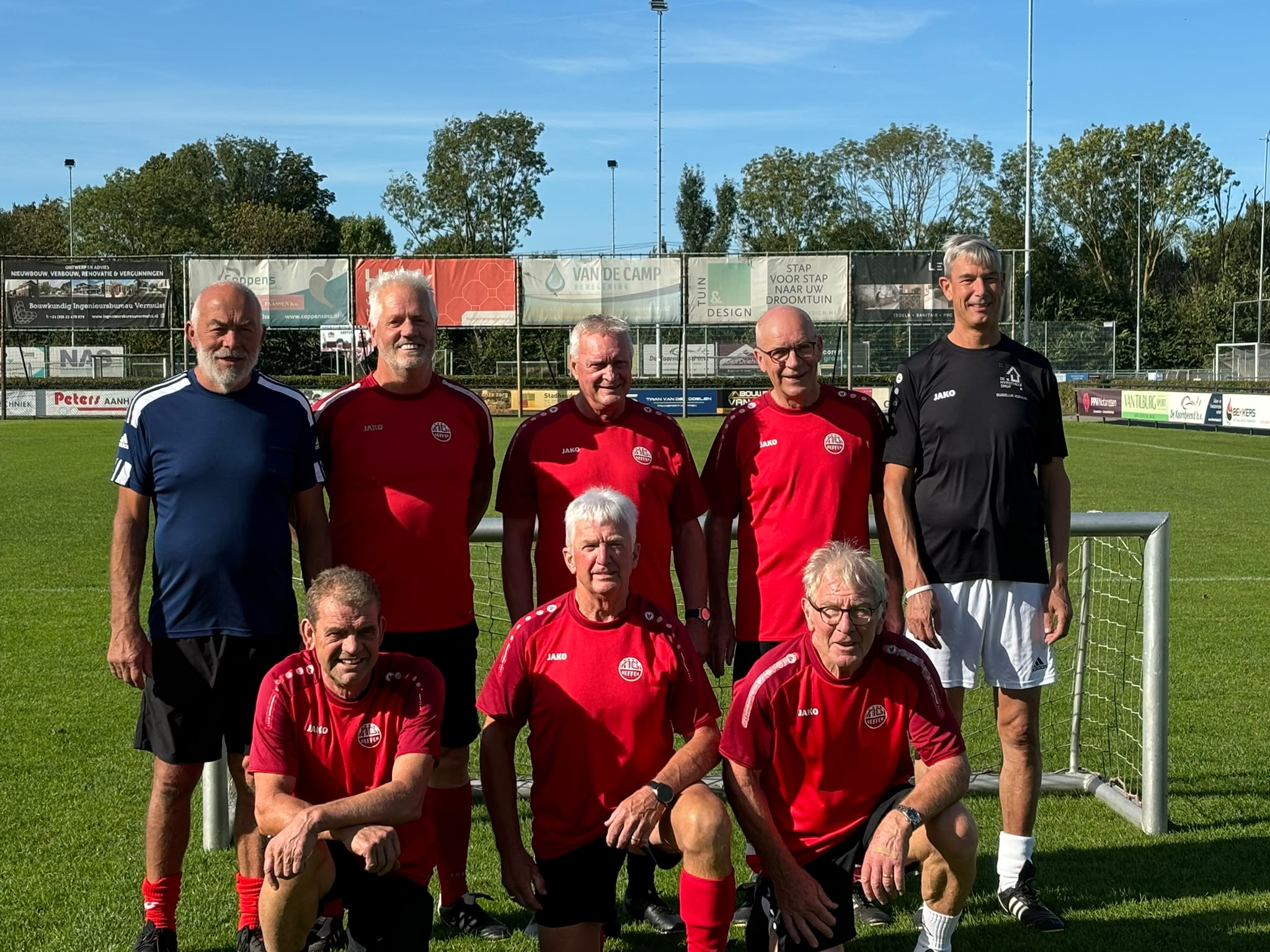Walking Football bij Nooit Gedacht zoekt nieuwe voetballers