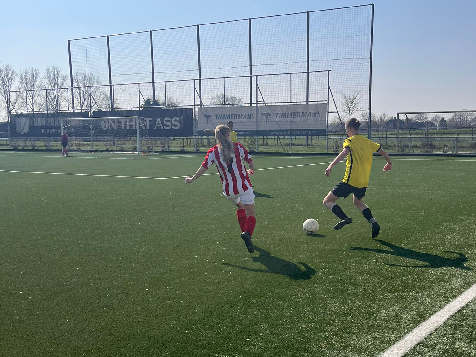 Vrouwen 1 haalt uit tegen Wilhelmina Vrouwen 1